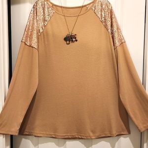 Gorgeous sequins shoulder tunic